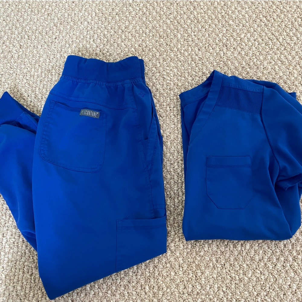 Med Couture scrubs set